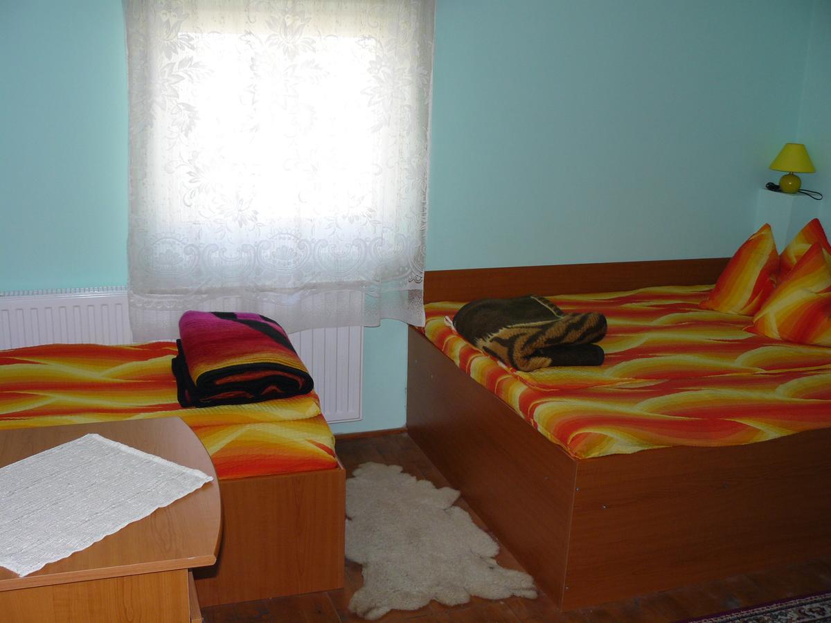 Gyongyvirag Panzio Bed and Breakfast Turia Exterior foto